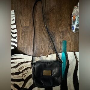 Marc by Marc Jacobs black leather crossbody bag purse small Gold metal.